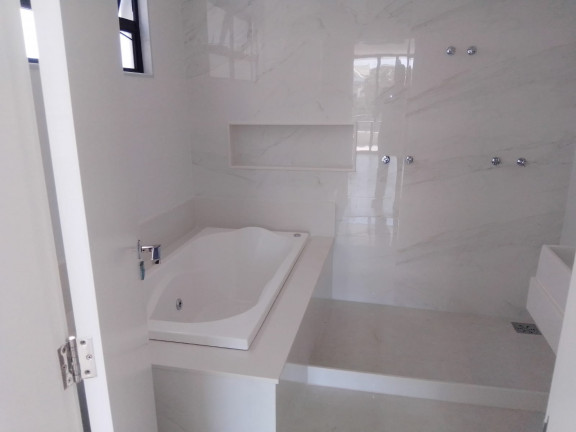 Imagem Casa com 4 Quartos à Venda, 360 m² em Barra da Tijuca - Rio de Janeiro