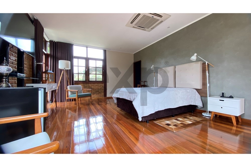 Imagem Casa de Condomínio com 5 Quartos à Venda, 317 m² em Itaipava - Petrópolis