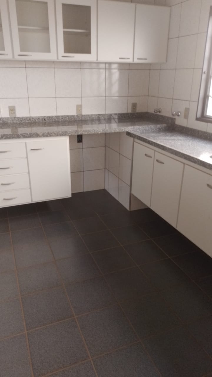 Imagem Imóvel com 4 Quartos à Venda, 370 m²em Cond. Riviera - Guaraci Imagem Imóvel com 4 Quartos à Venda, 370 m²em Cond. Riviera - Guaraci