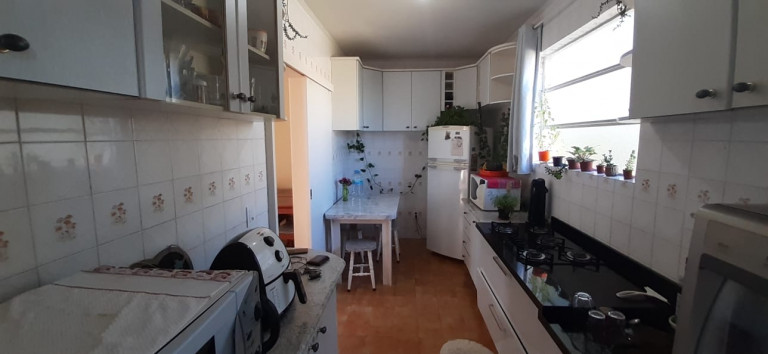 Imagem Apartamento com 2 Quartos à Venda, 70 m² em Jardim Botânico - Porto Alegre