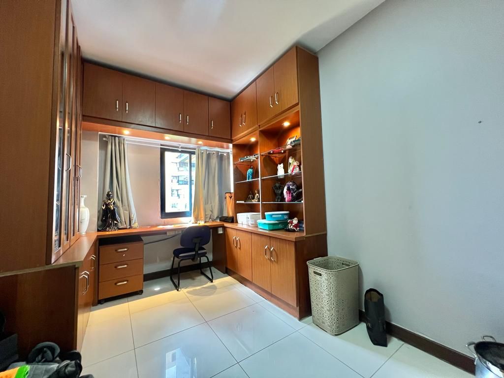 Imagem Apartamento com 4 Quartos à Venda, 290 m²em Nazaré - Belém