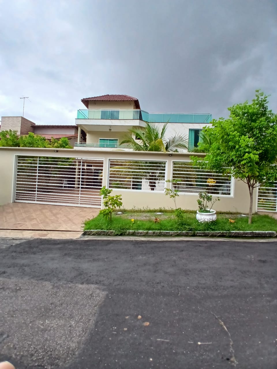 Imagem Casa de Condomínio com 5 Quartos à Venda, 600 m² em Ponta Negra - Manaus Imagem Casa de Condomínio com 5 Quartos à Venda, 600 m² em Ponta Negra - Manaus