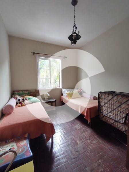 Imagem Casa com 3 Quartos à Venda ou Locação, 318 m² em Várzea - Teresópolis Imagem Casa com 3 Quartos à Venda ou Locação, 318 m² em Várzea - Teresópolis