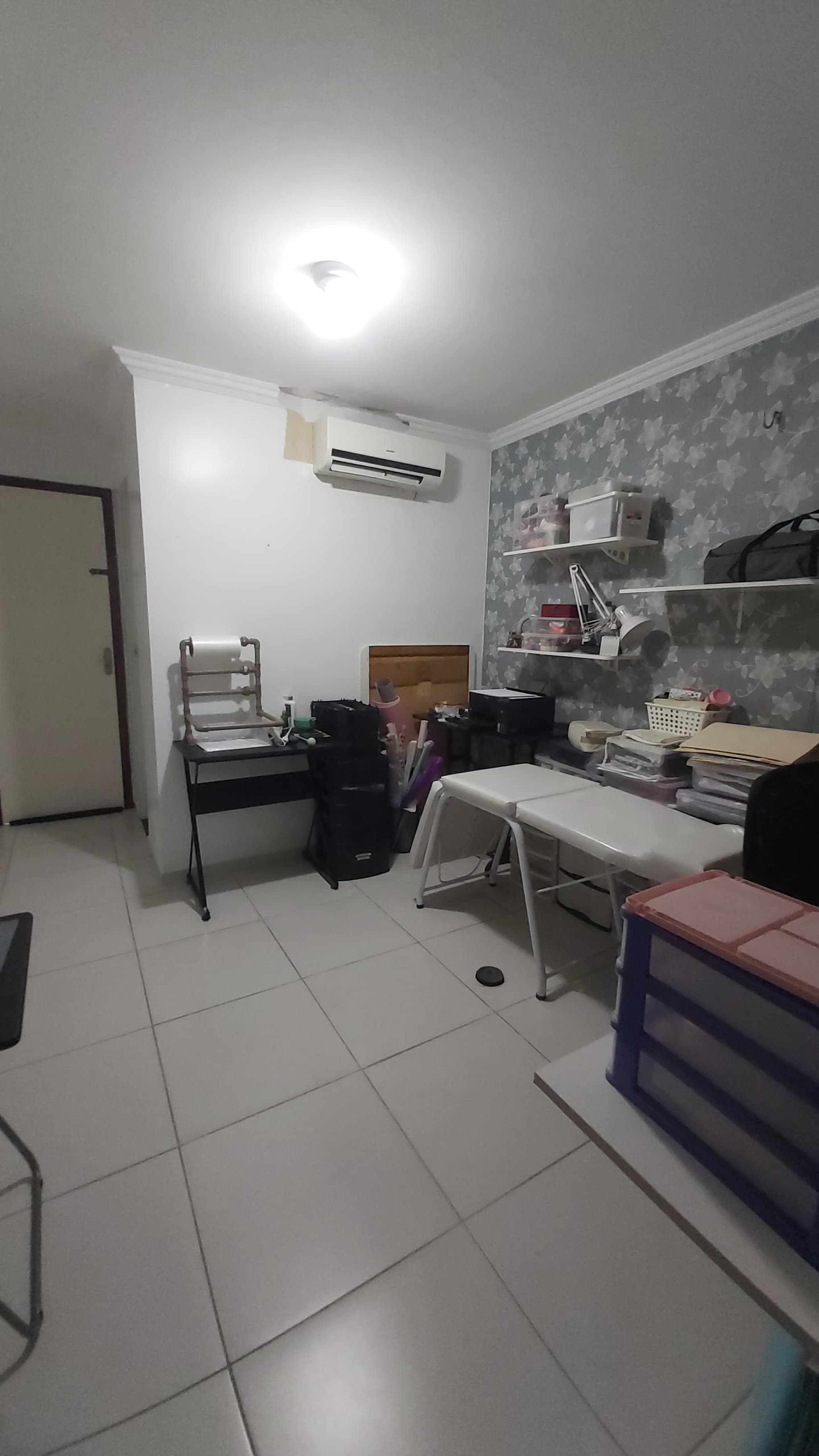 Imagem Casa com 3 Quartos à Venda, 180 m² em Cidade dos Funcionários - Fortaleza Imagem Casa com 3 Quartos à Venda, 180 m² em Cidade dos Funcionários - Fortaleza