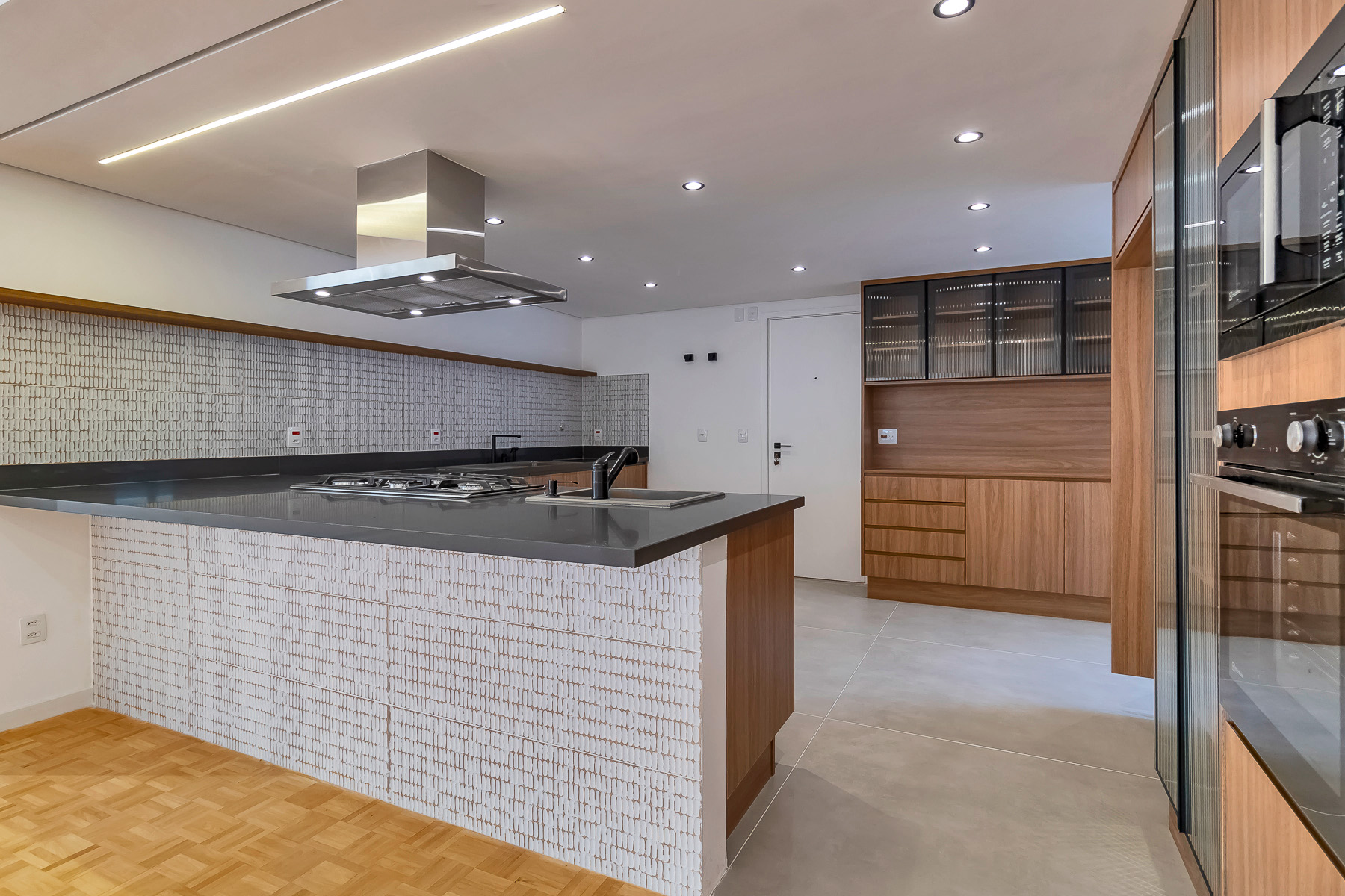 Imagem Apartamento com 3 Quartos à Venda, 220 m²em Cerqueira César - São Paulo