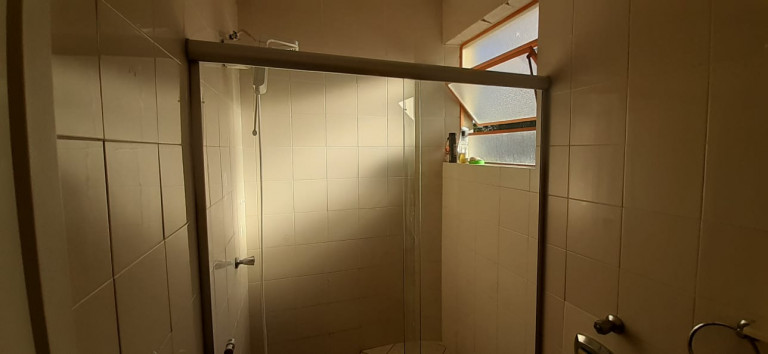 Imagem Apartamento com 2 Quartos à Venda, 70 m² em Jardim Botânico - Porto Alegre