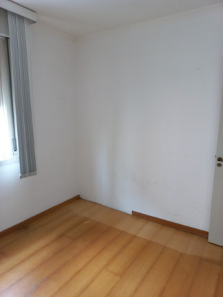 Imagem Apartamento com 1 Quarto à Venda,  em Passo da Areia - Porto Alegre