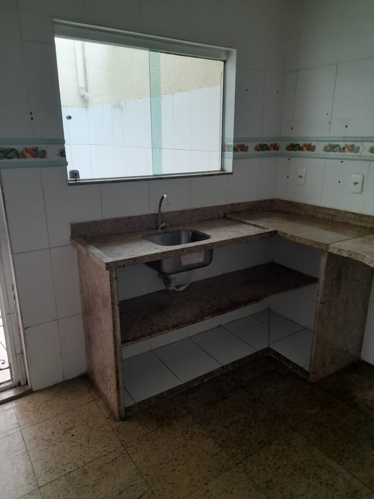 Imagem Casa com 5 Quartos à Venda ou Locação, 224 m²em Adrianópolis - Manaus Imagem Casa com 5 Quartos à Venda ou Locação, 224 m²em Adrianópolis - Manaus