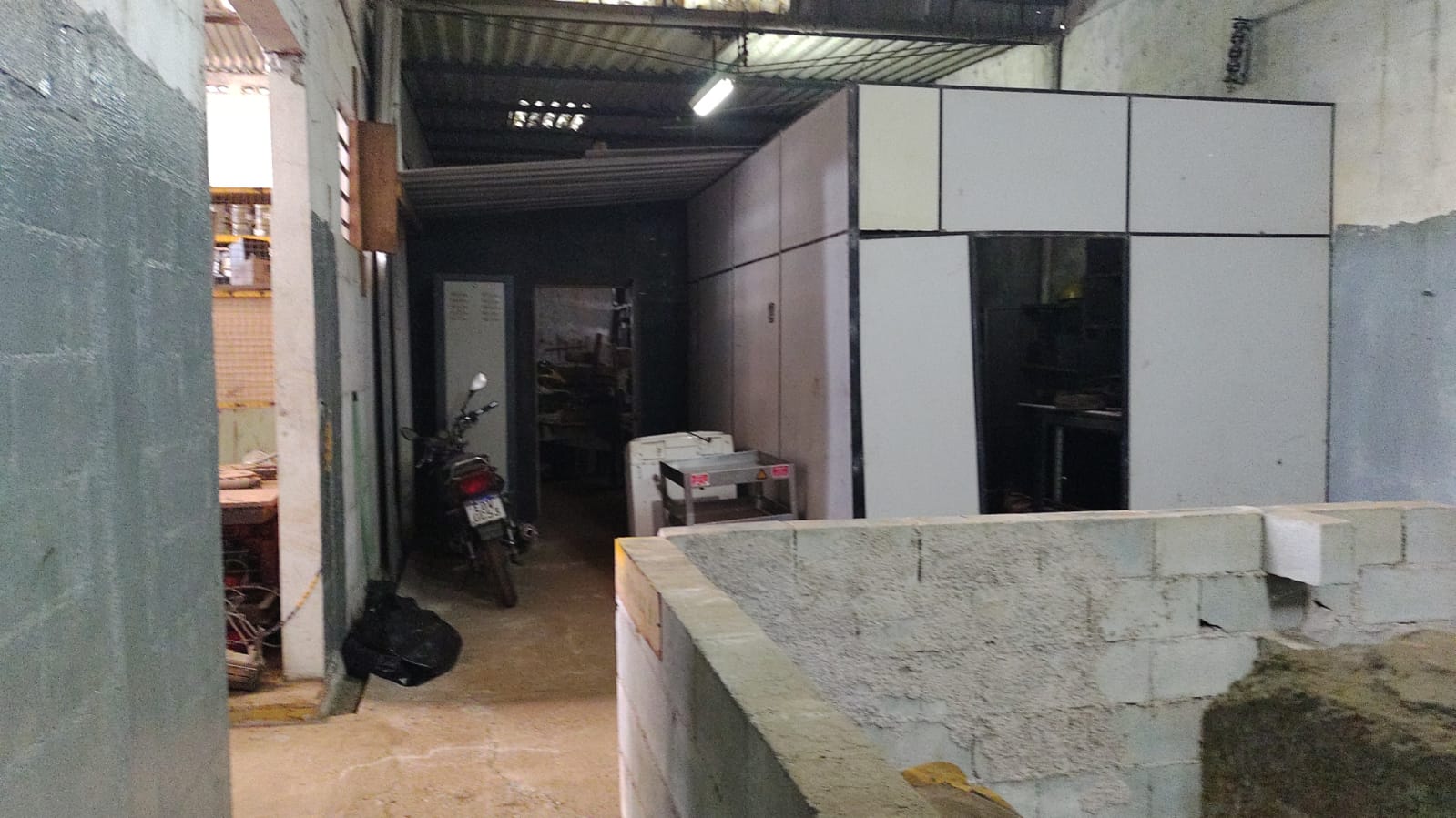 Imagem Galpão à Venda, 800 m²em Chácara Ondas Verdes - Cotia