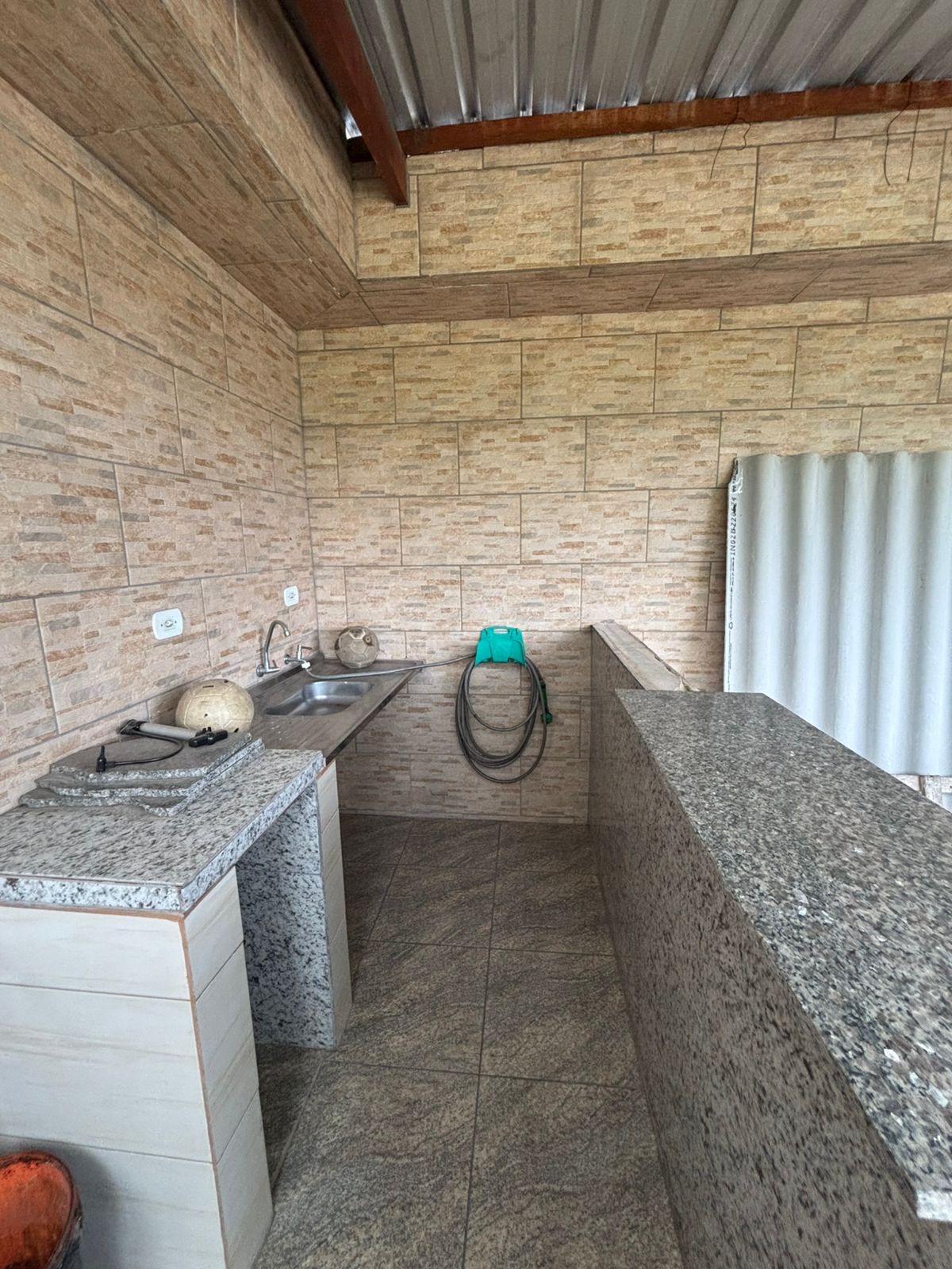 Imagem Casa com 3 Quartos à Venda, 300 m² em Jardim das Rosas (Zona Leste) - São Paulo