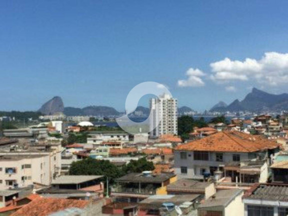 Casa com 5 Quartos à Venda, 263 m² em Ponta D'Areia - Niterói