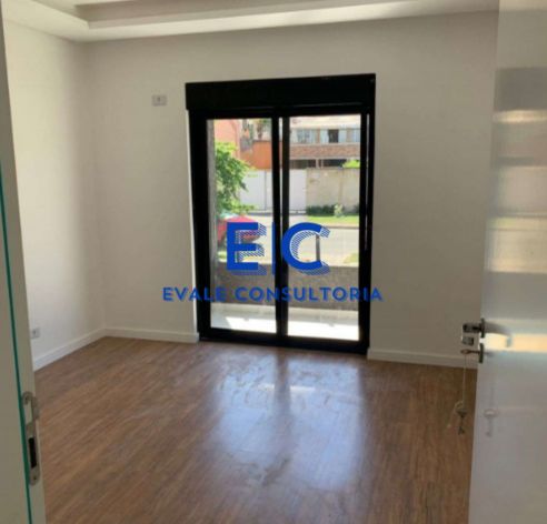 Imagem Sobrado com 3 Quartos à Venda, 123 m²em Uberaba - Curitiba Imagem Sobrado com 3 Quartos à Venda, 123 m²em Uberaba - Curitiba