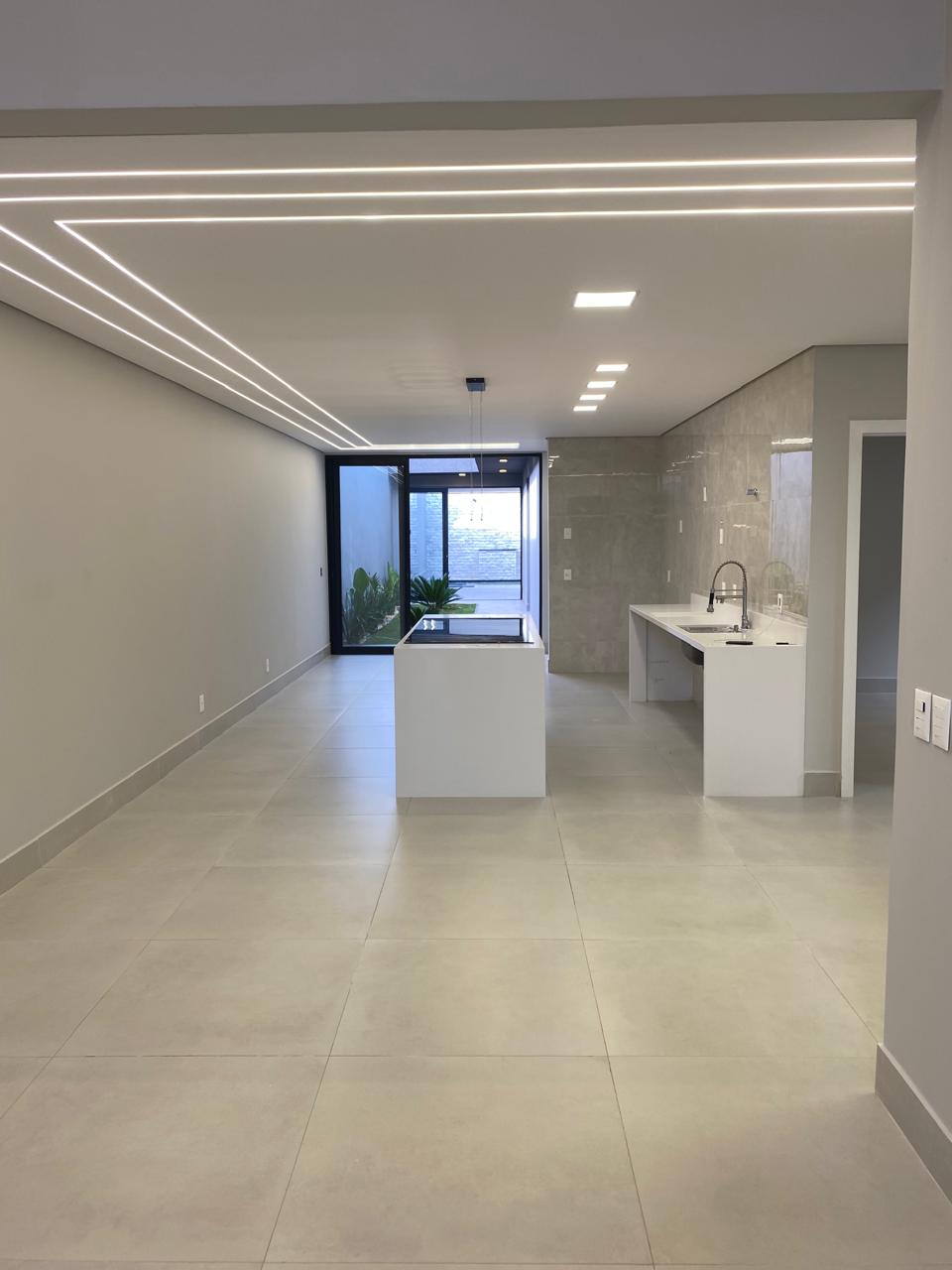 Imagem Casa com 4 Quartos à Venda, 318 m² em Setor Habitacional Vicente Pires - Brasília Imagem Casa com 4 Quartos à Venda, 318 m² em Setor Habitacional Vicente Pires - Brasília