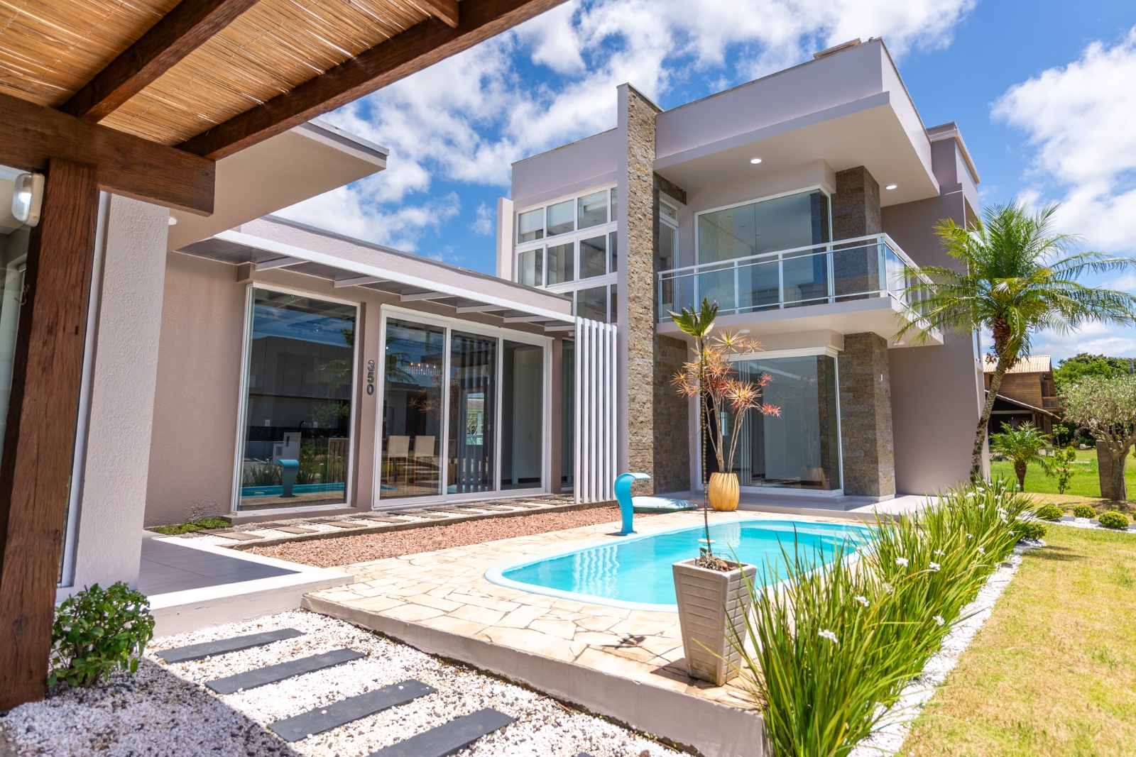 Imagem Casa de Condomínio com 4 Quartos à Venda, 214 m²em centro - Tramandaí Imagem Casa de Condomínio com 4 Quartos à Venda, 214 m²em centro - Tramandaí