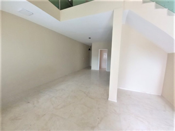 Imagem Casa com 4 Quartos à Venda, 150 m² em Sapiranga-Coité - Fortaleza Imagem Casa com 4 Quartos à Venda, 150 m² em Sapiranga-Coité - Fortaleza