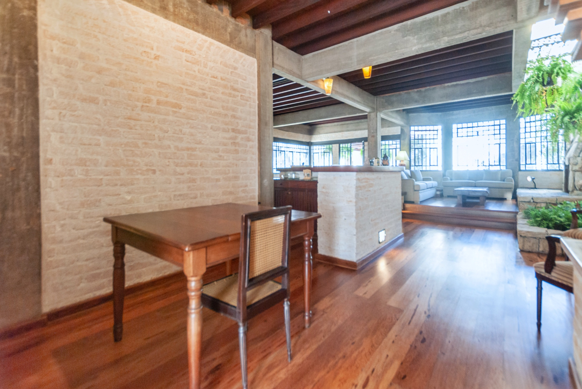 Imagem Casa com 3 Quartos à Venda, 230 m² em Jardim Paulistano - São Paulo