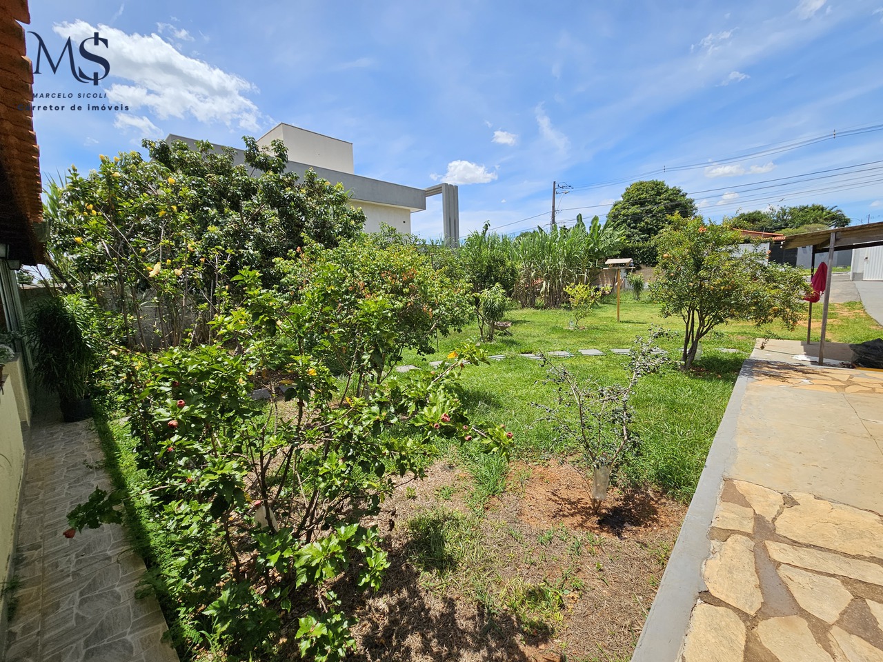 Imagem Terreno à Venda, 745 m²em Setor Habitacional Taquari (Lago Norte) - Brasília