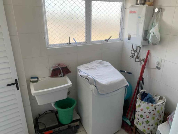 Imagem Apartamento com 3 Quartos à Venda, Locação ou Temporada,  em Comerciário - Criciúma