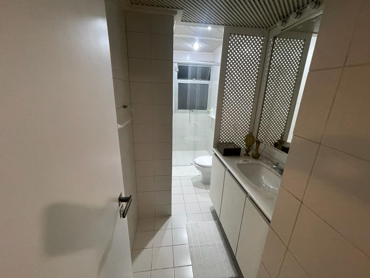 Imagem Apartamento com 4 Quartos à Venda, 224 m²em Centro - Florianópolis Imagem Apartamento com 4 Quartos à Venda, 224 m²em Centro - Florianópolis