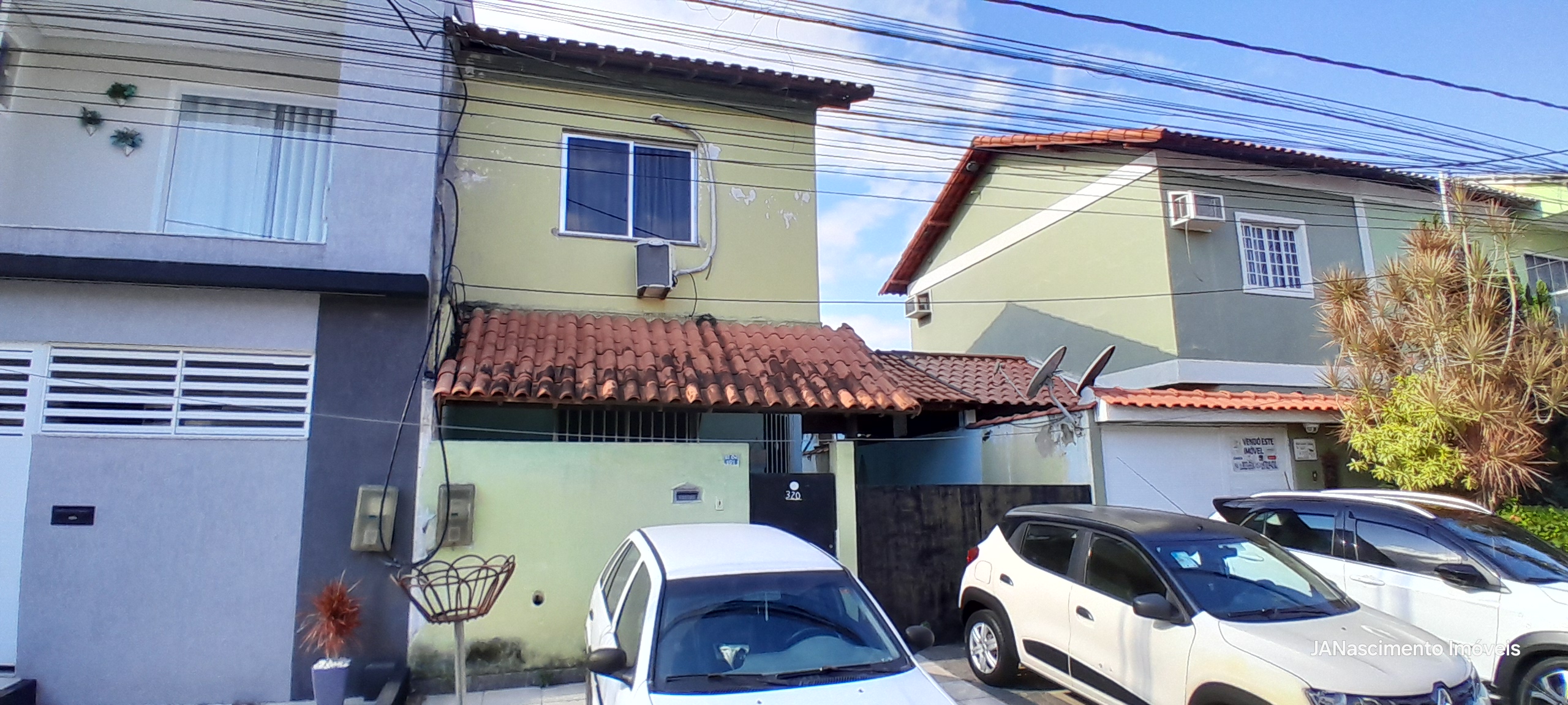Imagem Casa com 2 Quartos à Venda, 72 m² em Bangu - Rio de Janeiro
