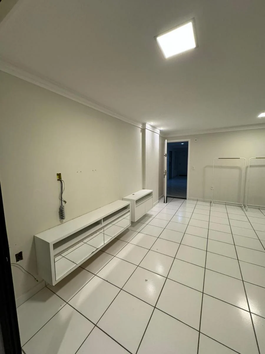 Imagem Apartamento com 3 Quartos à Venda, 83 m²em Candelária - Natal