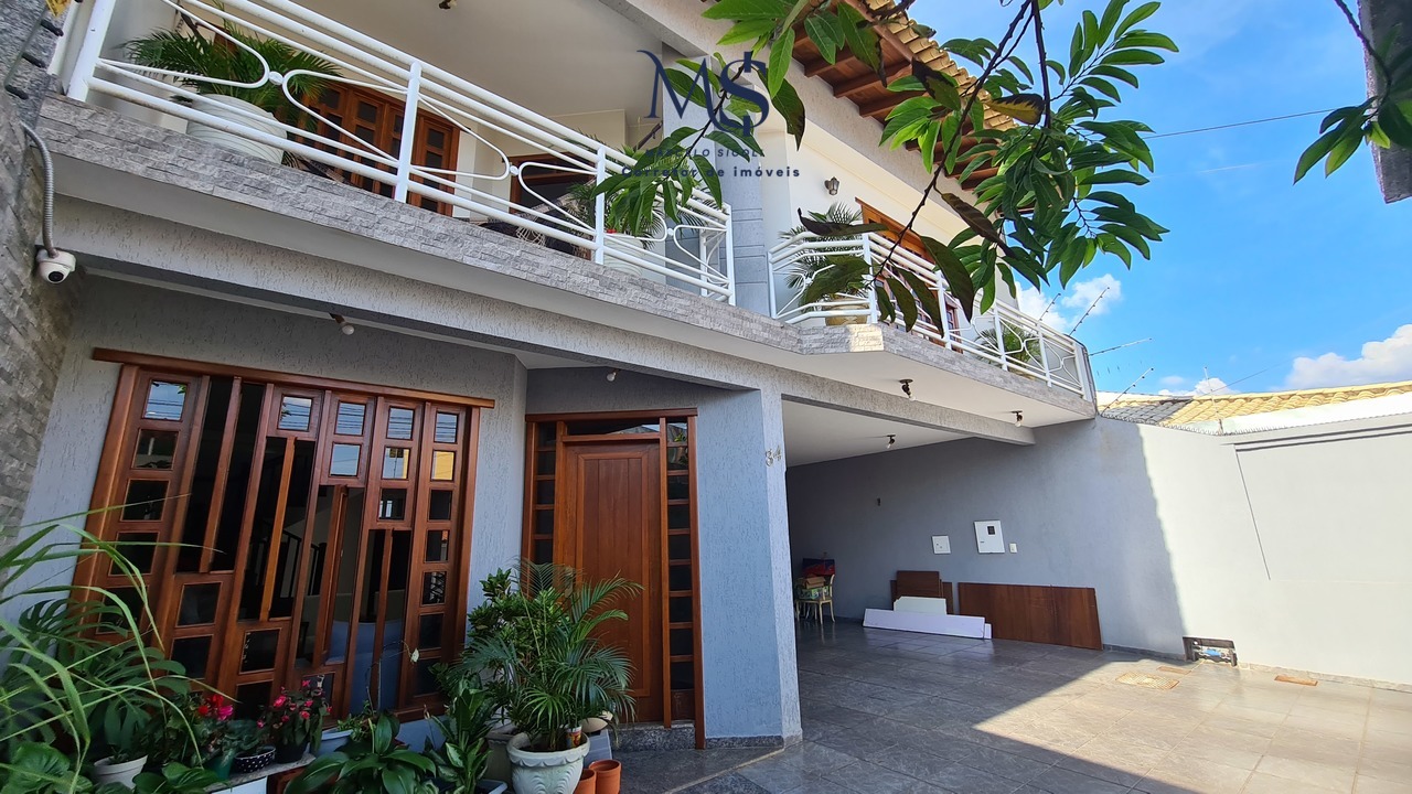 Imagem Casa com 5 Quartos à Venda, 400 m²em Guará II - Brasília Imagem Casa com 5 Quartos à Venda, 400 m²em Guará II - Brasília