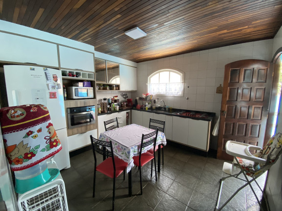 Imagem Casa com 3 Quartos à Venda, 230 m² em Jardim das Palmeiras (Zona Sul) - São Paulo