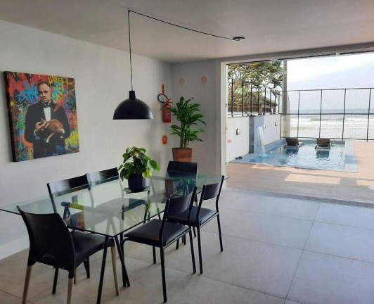 Imagem Casa com 7 Quartos à Venda, 390 m² em Balneário Perequê - Porto Belo Imagem Casa com 7 Quartos à Venda, 390 m² em Balneário Perequê - Porto Belo