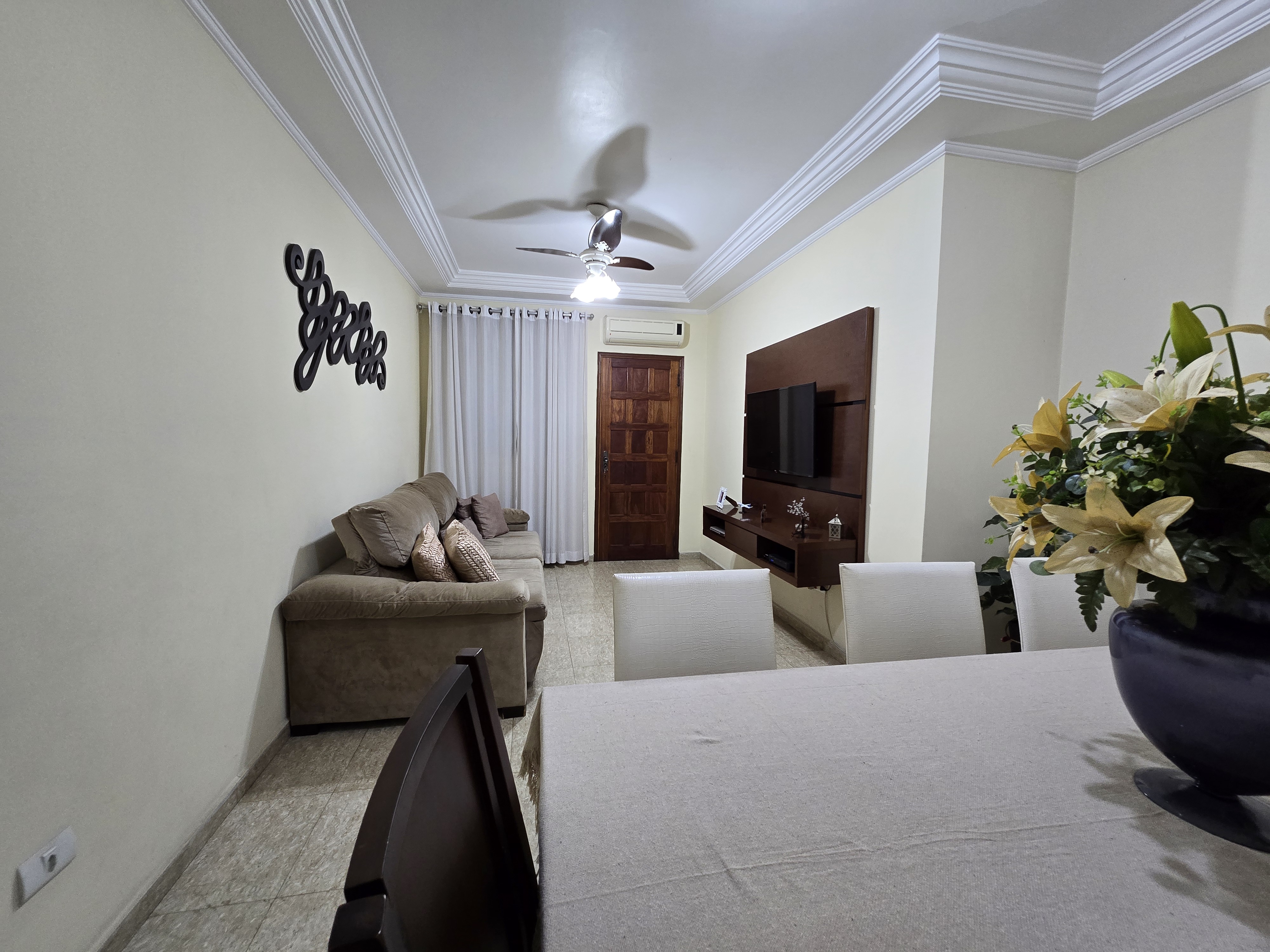 Imagem Casa com 3 Quartos à Venda, 110 m²em Boqueirão - Santos