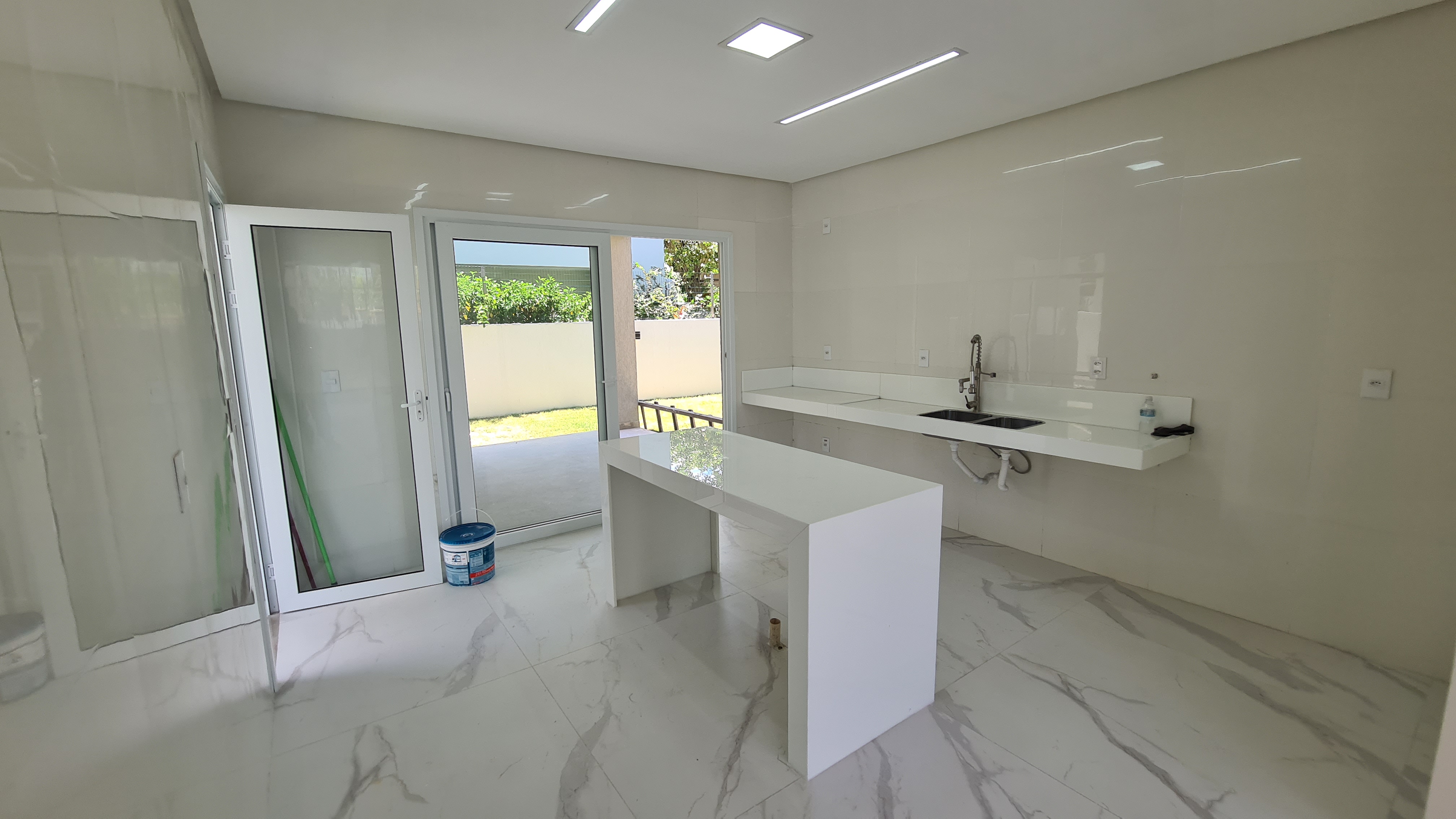 Imagem Casa de Condomínio com 6 Quartos à Venda, 335 m² em Guarajuba (Monte Gordo) - Camaçari