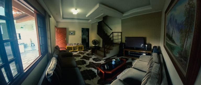 Imagem Casa com 2 Quartos à Venda, 250 m²em Bangu - Rio de Janeiro