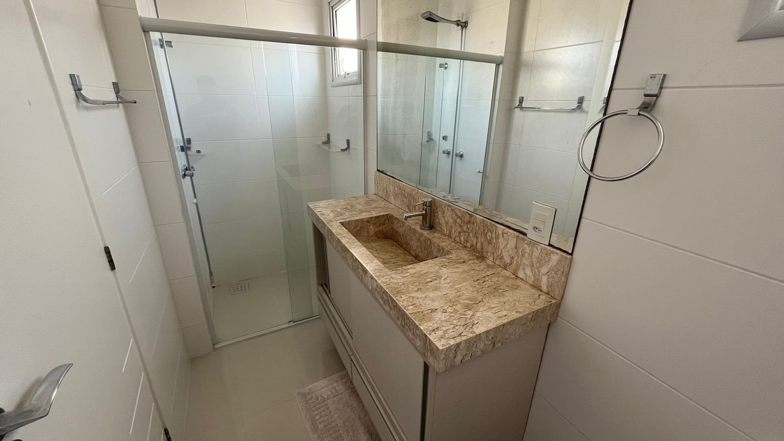 Imagem Apartamento com 4 Quartos à Venda, 163 m²em Meia Praia - Itapema