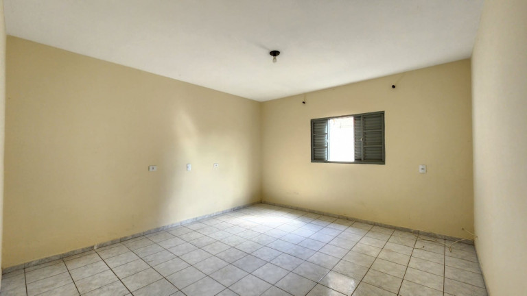 Imagem Casa com 3 Quartos à Venda, 141 m²em Jardim Macarenko - Sumaré