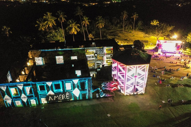 Imagem Casa de Condomínio com 2 Quartos à Venda,  em Praia do Forte - Mata de São João