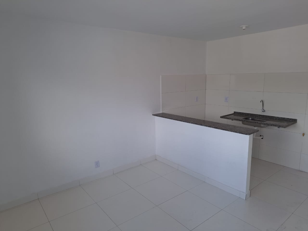 Imagem Sobrado com 1 Quarto à Venda, 4.969 m² em Centro - Queimados Imagem Sobrado com 1 Quarto à Venda, 4.969 m² em Centro - Queimados