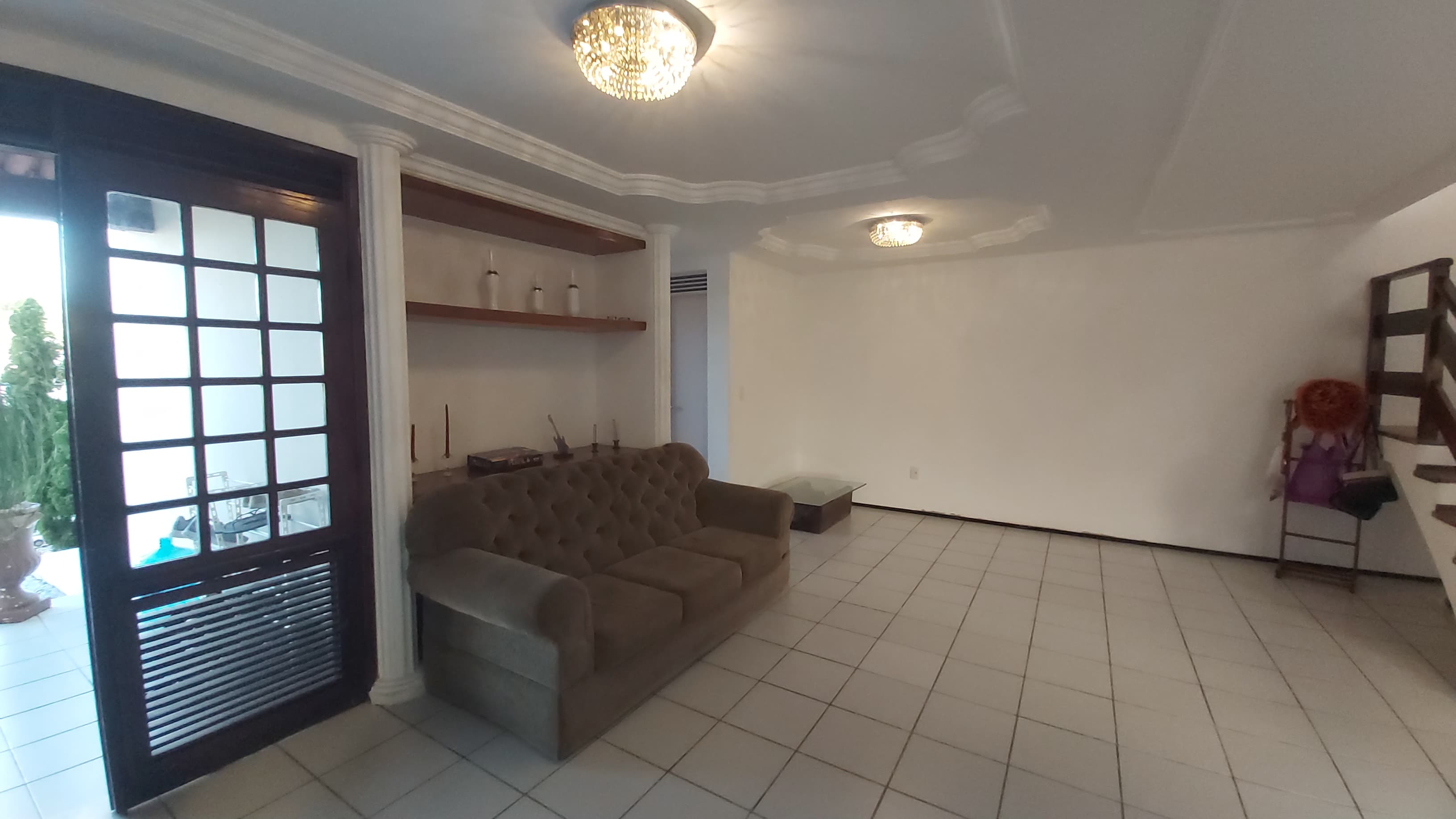 Imagem Casa de Condomínio com 4 Quartos à Venda, 198 m² em Sapiranga-Coité - Fortaleza Imagem Casa de Condomínio com 4 Quartos à Venda, 198 m² em Sapiranga-Coité - Fortaleza