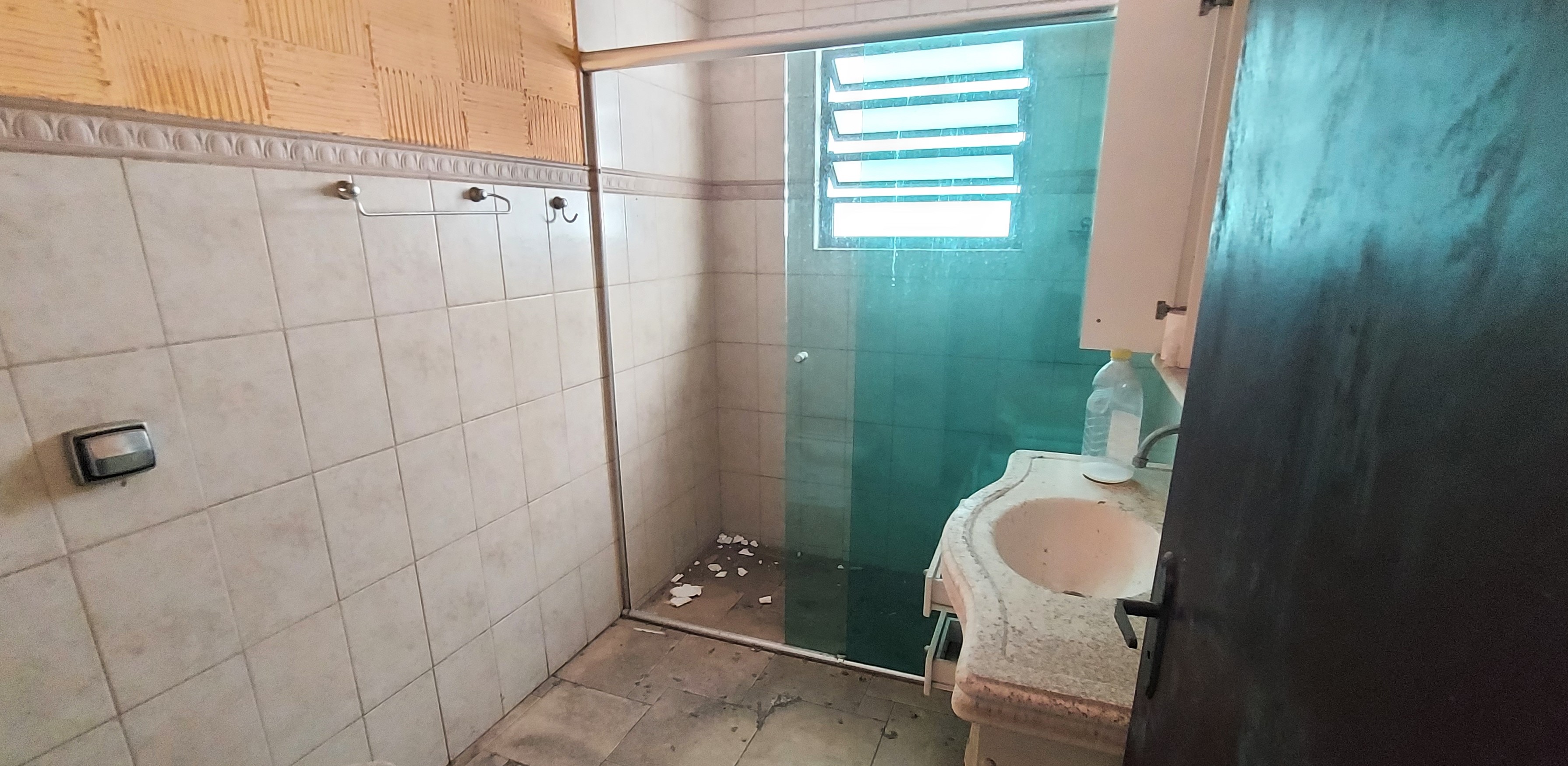 Imagem Casa com 3 Quartos à Venda, 294 m²em Vila Eldízia - Santo André