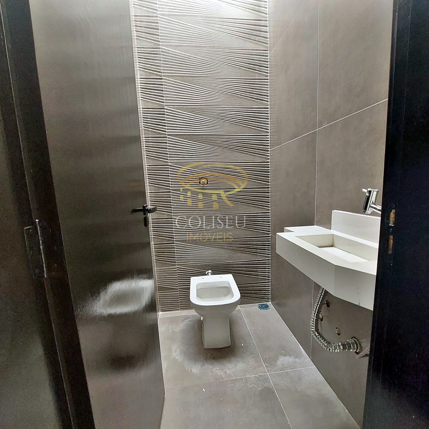 Imagem Casa com 3 Quartos à Venda, 140 m²em Bom Jardim - Maringá