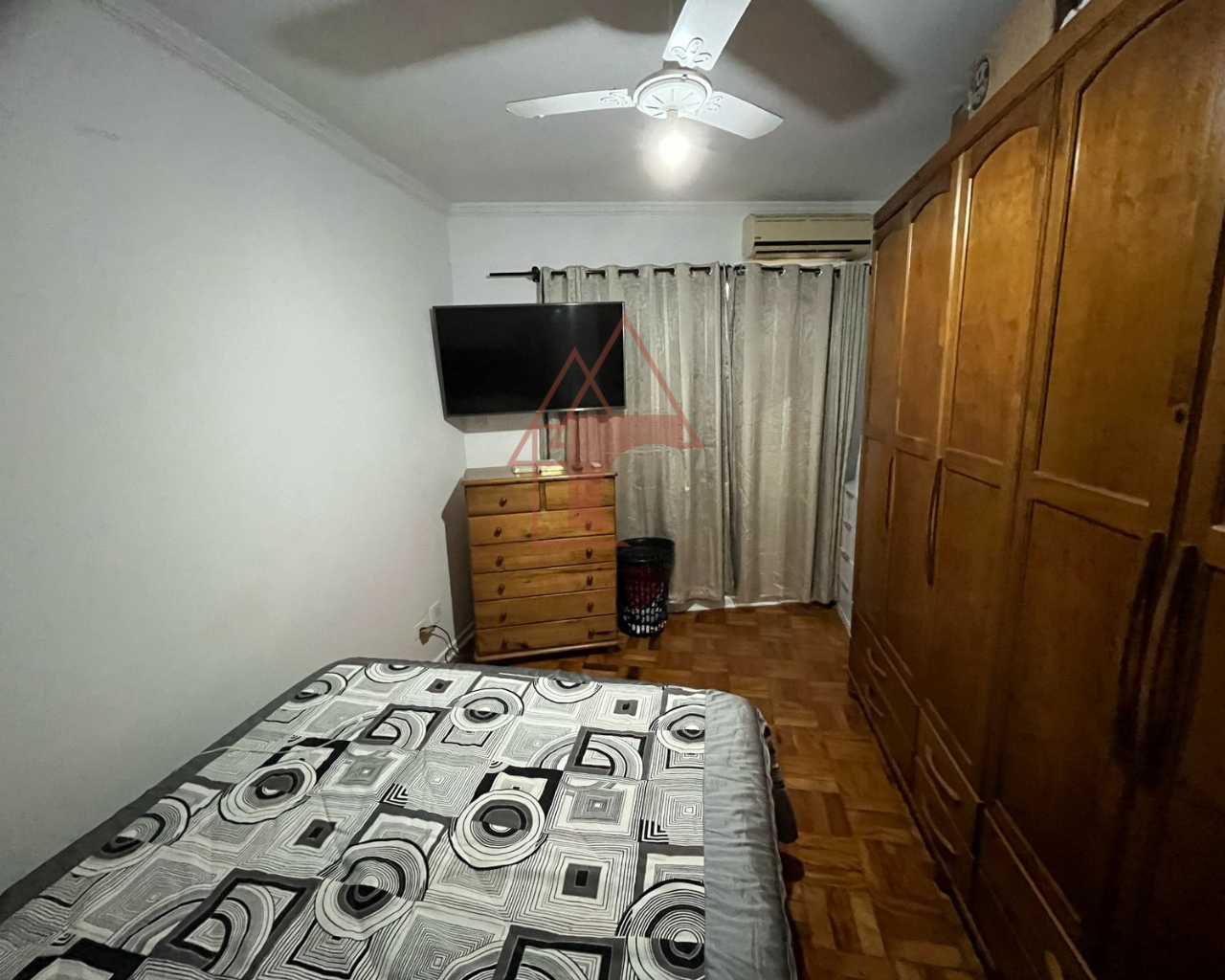 Imagem Apartamento com 2 Quartos à Venda, 98 m² em Encruzilhada - Santos