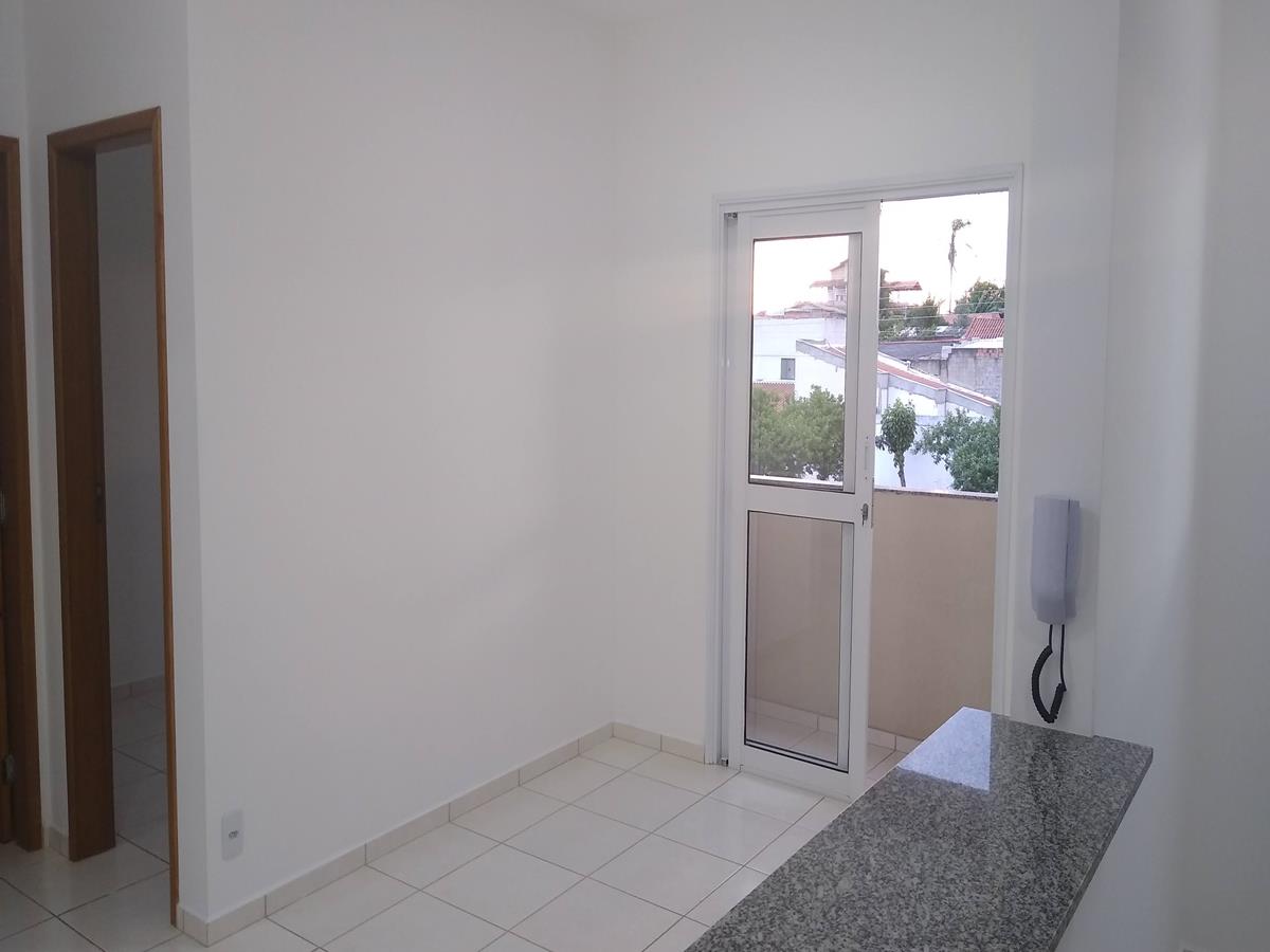 Imagem Apartamento com 2 Quartos para Alugar, 52 m²em Vila Aparecida - Taubaté