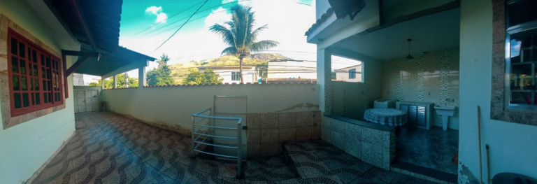 Imagem Casa com 2 Quartos à Venda, 250 m²em Bangu - Rio de Janeiro