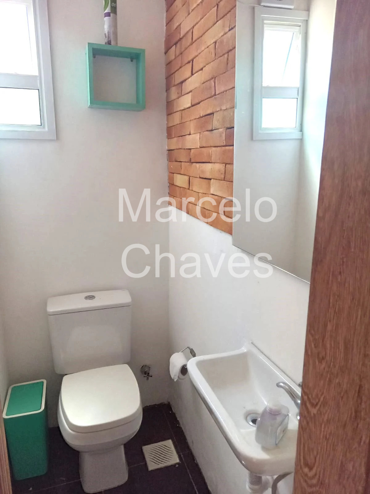 Imagem Sobrado com 3 Quartos à Venda, 100 m² em Jardim Botânico - Porto Alegre Imagem Sobrado com 3 Quartos à Venda, 100 m² em Jardim Botânico - Porto Alegre
