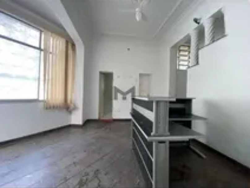 Imóvel Comercial à Venda ou Locação, 560 m²em São Domingos - Niterói