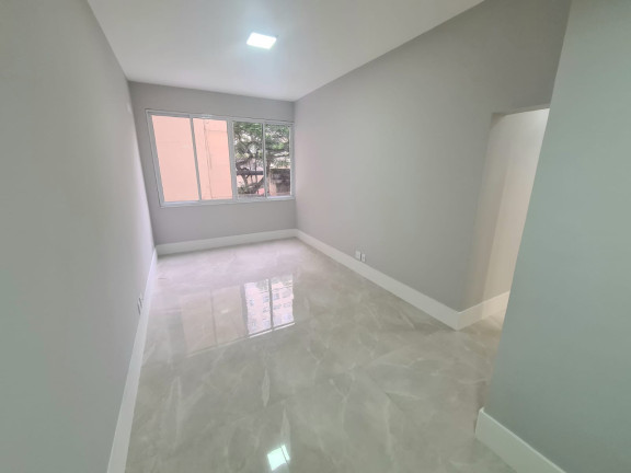 Imagem Apartamento com 3 Quartos à Venda,  em Copacabana - Rio de Janeiro