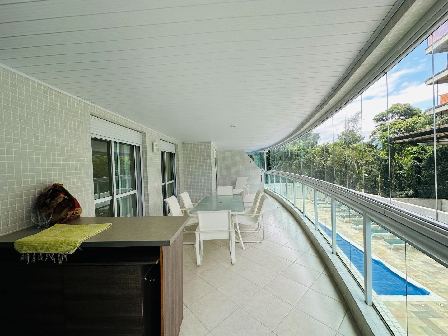 Imagem Apartamento com 3 Quartos à Venda, 124 m²em Riviera - Bertioga