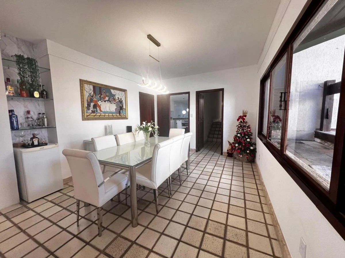 Imagem Casa com 3 Quartos à Venda, 391 m²em Capim Macio - Natal Imagem Casa com 3 Quartos à Venda, 391 m²em Capim Macio - Natal