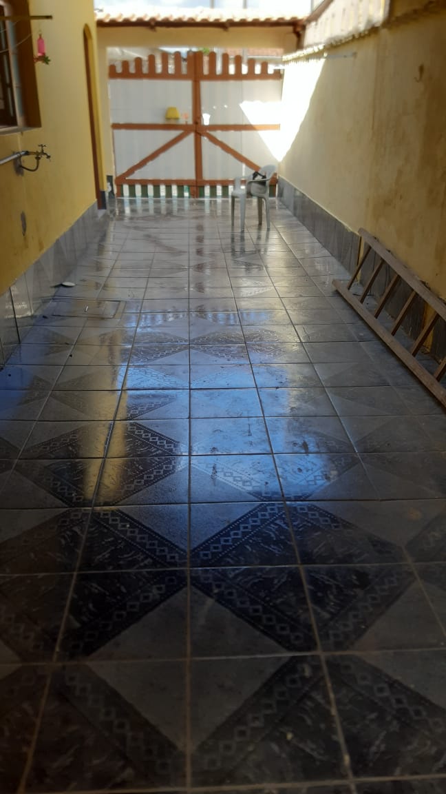 Imagem Casa com 1 Quarto à Venda, 100 m²em Agenor de Campos - Mongaguá Imagem Casa com 1 Quarto à Venda, 100 m²em Agenor de Campos - Mongaguá