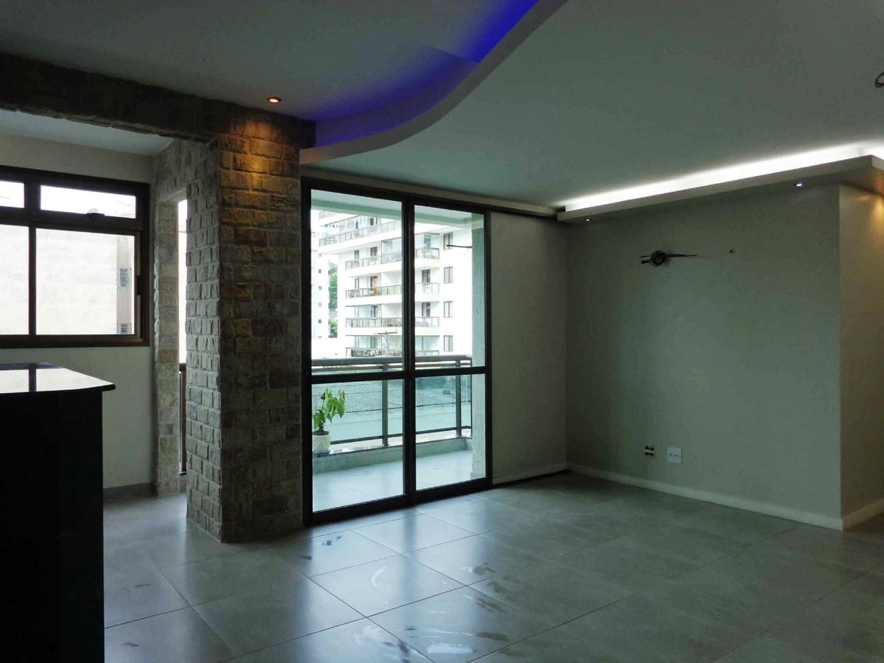 Imagem Apartamento com 2 Quartos à Venda, 90 m²em Charitas - Niterói Imagem Apartamento com 2 Quartos à Venda, 90 m²em Charitas - Niterói