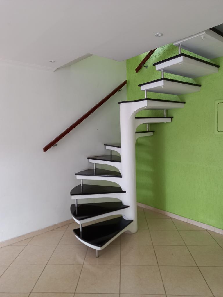 Imagem Sobrado com 3 Quartos à Venda, 163 m²em Parque Monte Alegre - Taboão da Serra