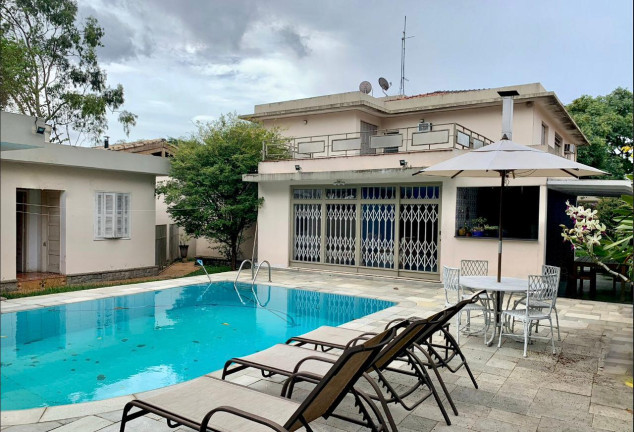 Casa com 4 Quartos à Venda, 377 m² em Alto de Pinheiros - São Paulo